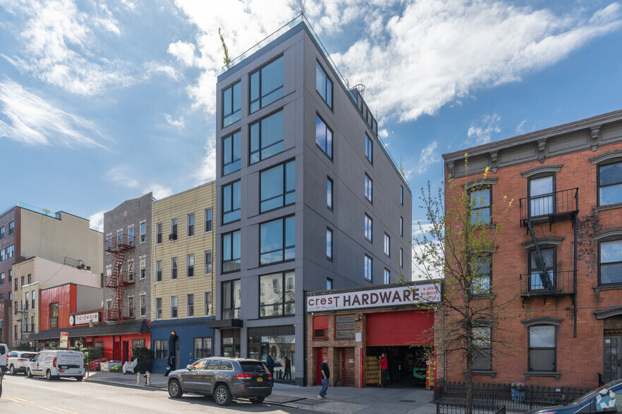 Primary Photo Of 550 Metropolitan Ave, Brooklyn Apartments For Lease