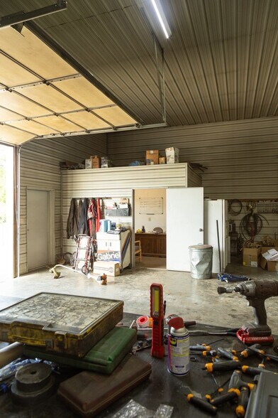 More Photos Of 118 E Davis St, Stockton General Retail For Sale