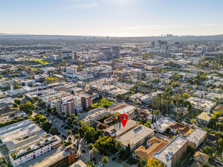 More Photos Of 1825 N Gramercy Pl, Los Angeles Apartments For Sale