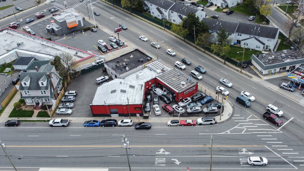 More Photos Of 10 Jerusalem Ave, Hempstead Auto Repair For Sale
