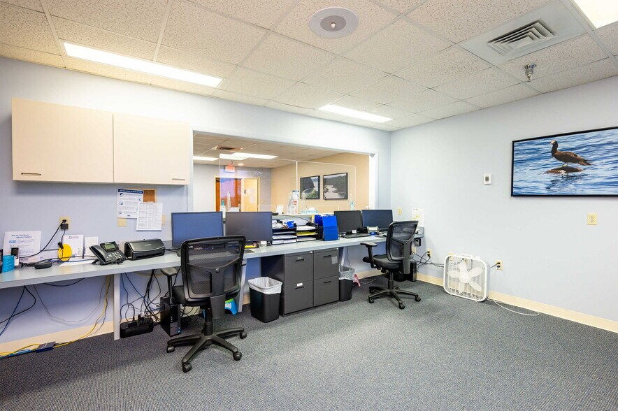 More Photos Of 6719 Gall Blvd, Zephyrhills Medical For Sale