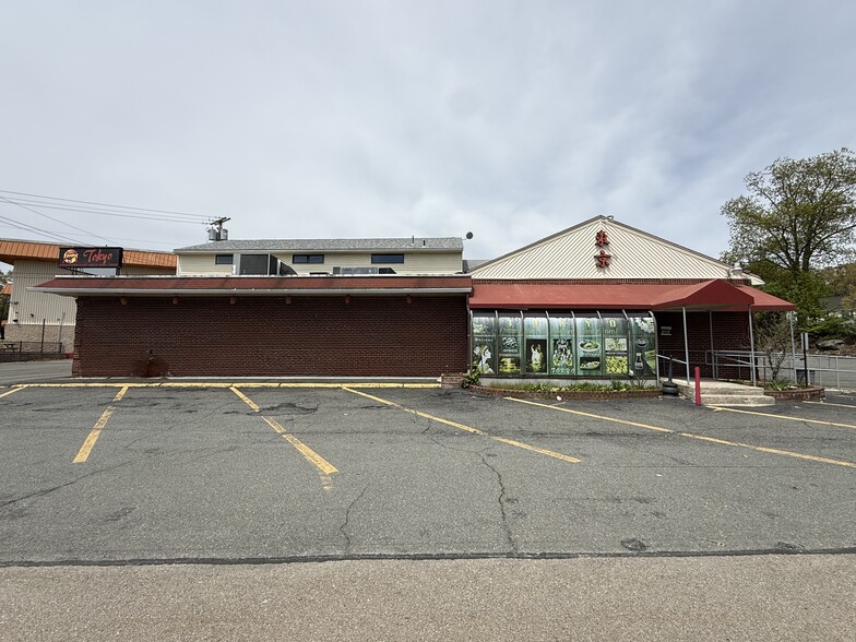 More Photos Of 121 Depot St, Milford Restaurant For Sale