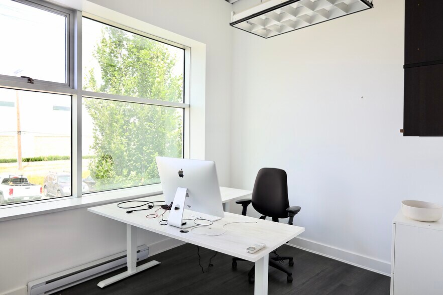 More Photos Of 628 E Kent Ave S, Vancouver Warehouse For Lease