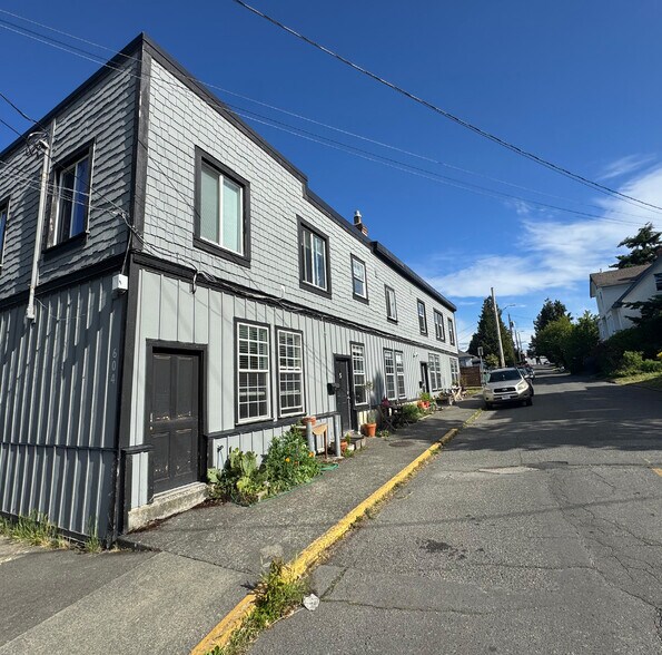 More Photos Of 604 Wilson St, Victoria Apartments For Sale