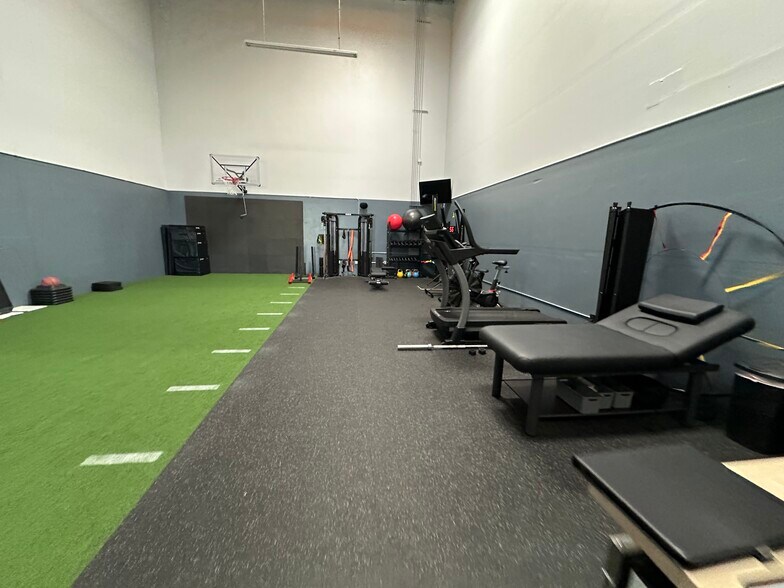 More Photos Of 861 Harold Pl, Chula Vista Research And Development For Sale