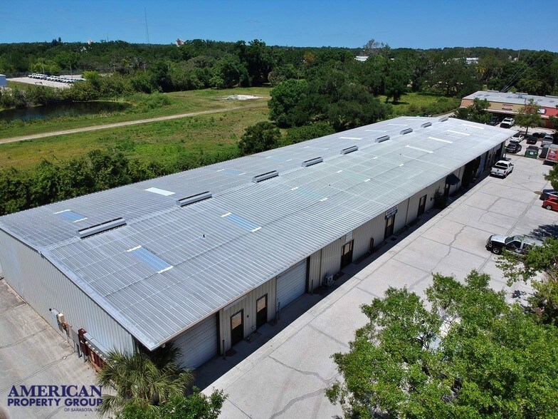 More Photos Of 5670-5720 Jason Lee Plz, Sarasota Manufacturing For Lease
