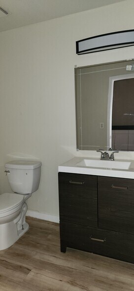 More Photos Of 6870 Spring Mountain Rd, Las Vegas Storefront Retail Office For Lease