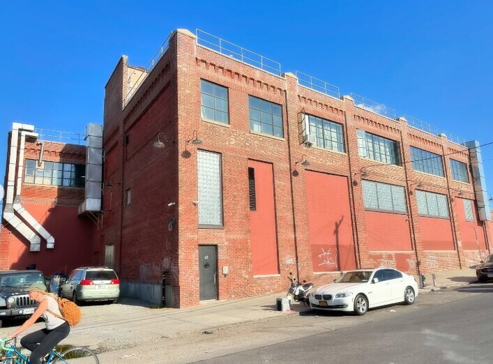 More Photos Of 63 Woodward Ave, Ridgewood Warehouse For Lease