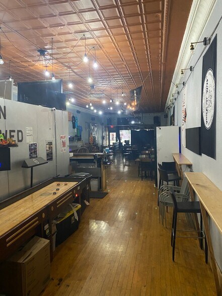 More Photos Of 246 N Kalamazoo Mall, Kalamazoo Bar For Lease