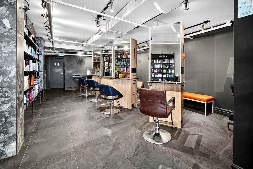 More Photos Of 1200 Rue Atateken, Montréal Storefront Retail Residential For Sale