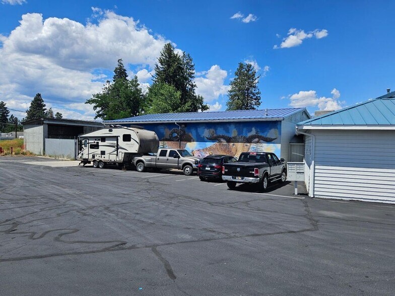 More Photos Of 61455 S Highway 97, Bend General Retail For Lease