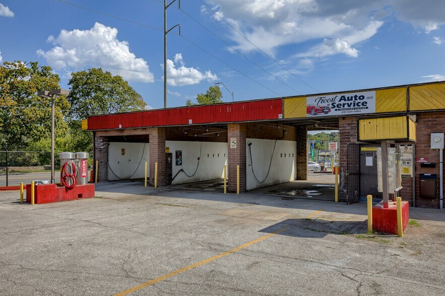 More Photos Of 7030 Troost Ave, Kansas City Carwash For Sale