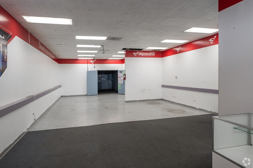More Photos Of 2200 S Monaco Pky, Denver Storefront For Lease