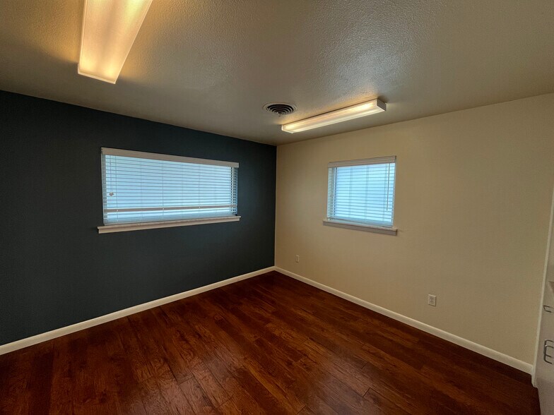 More Photos Of 1260 River Acres Dr, New Braunfels Medical For Lease