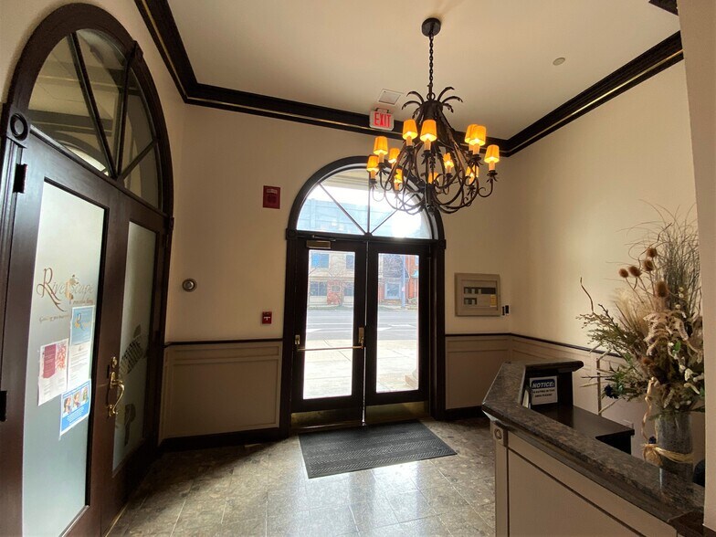 More Photos Of 11 W Monument Ave, Dayton Loft Creative Space For Lease
