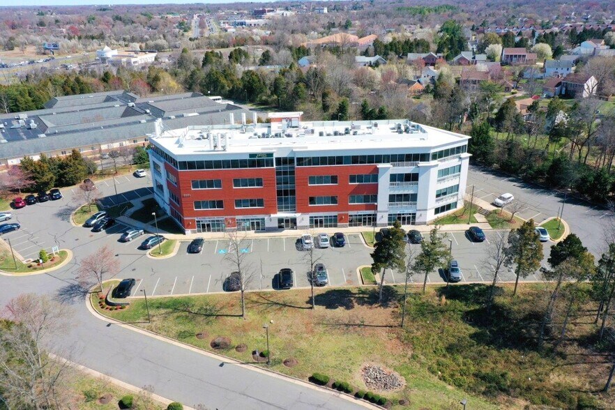 More Photos Of 8551 Rixlew Ln, Manassas Office For Lease
