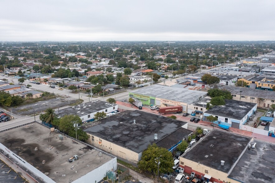 More Photos Of 1040 E 26th St, Hialeah Warehouse For Sale