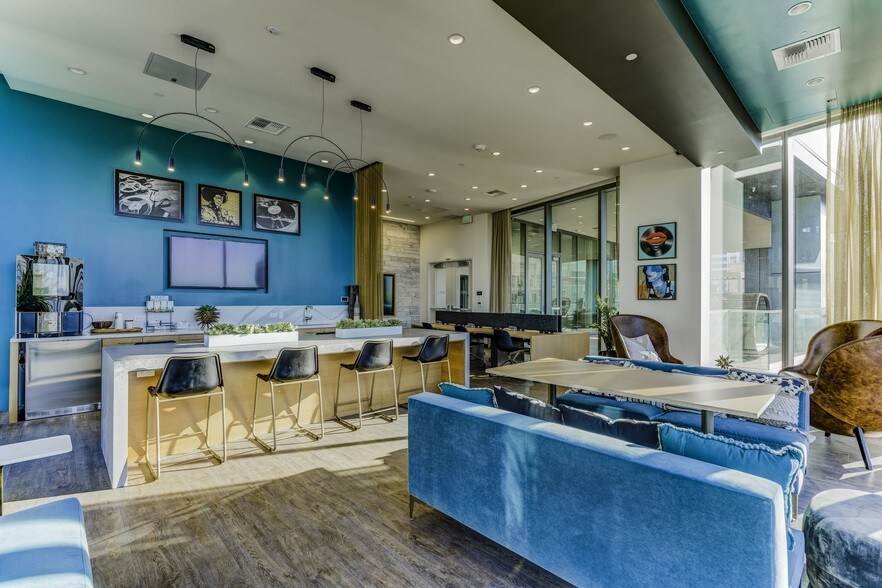 More Photos Of 1640 Broadway, Oakland Apartments For Lease
