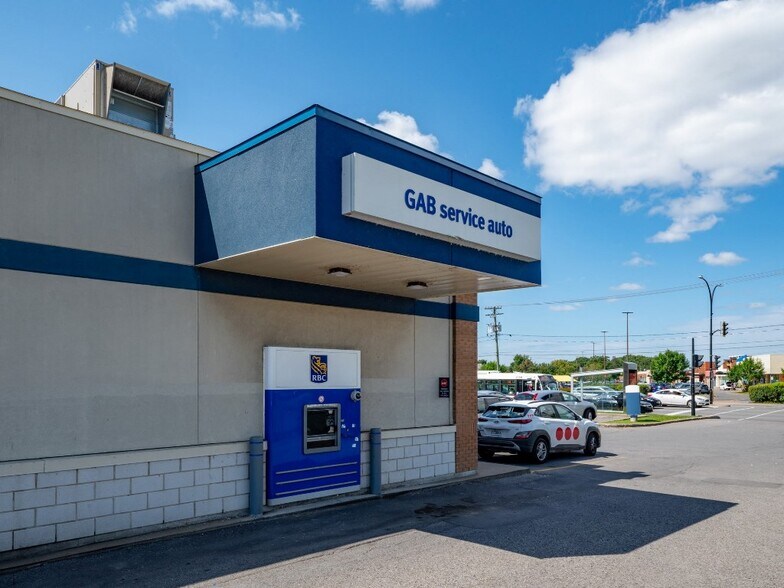 More Photos Of 8600-8610 Boul Newman, Montréal General Retail For Sale