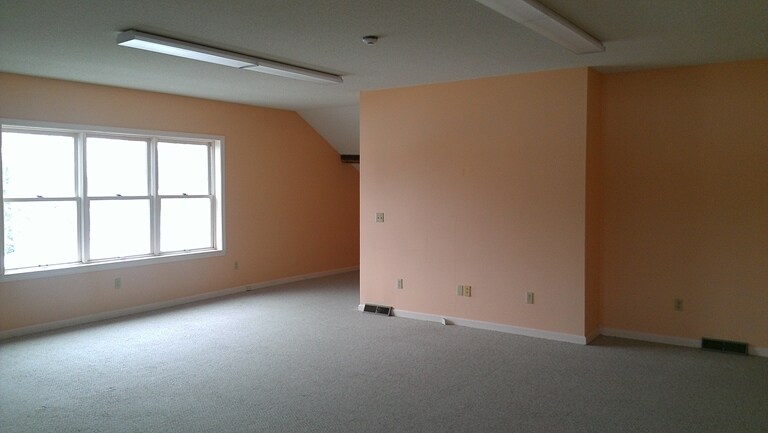 More Photos Of 131 Main St, Hatfield Loft Creative Space For Lease
