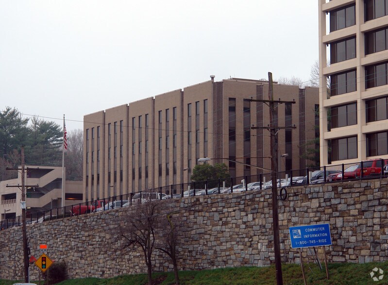 More Photos Of 10720 Columbia Pike, Silver Spring Unknown For Lease