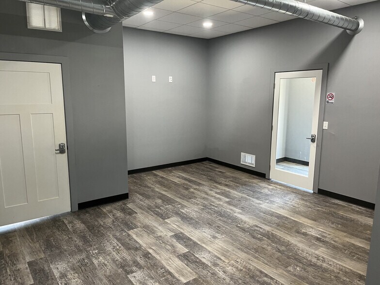 More Photos Of 47392 272nd St, Harrisburg Office For Lease