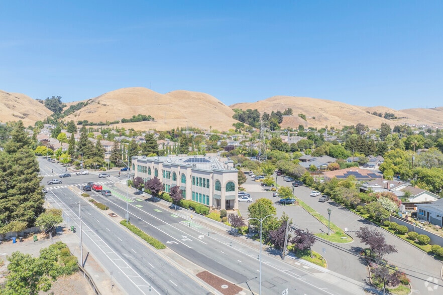 More Photos Of 41111 Mission Blvd, Fremont Office For Lease