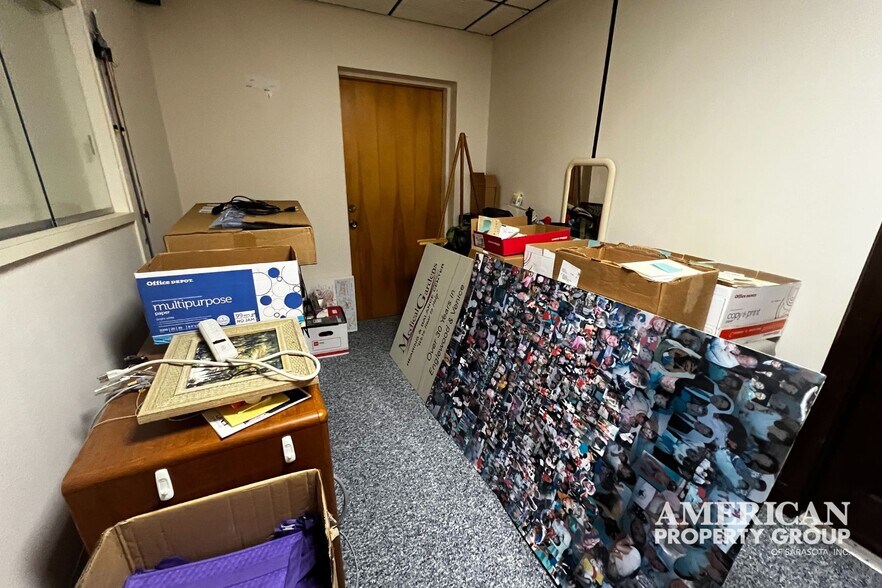 More Photos Of 101 San Marco Dr, Venice Medical For Sale