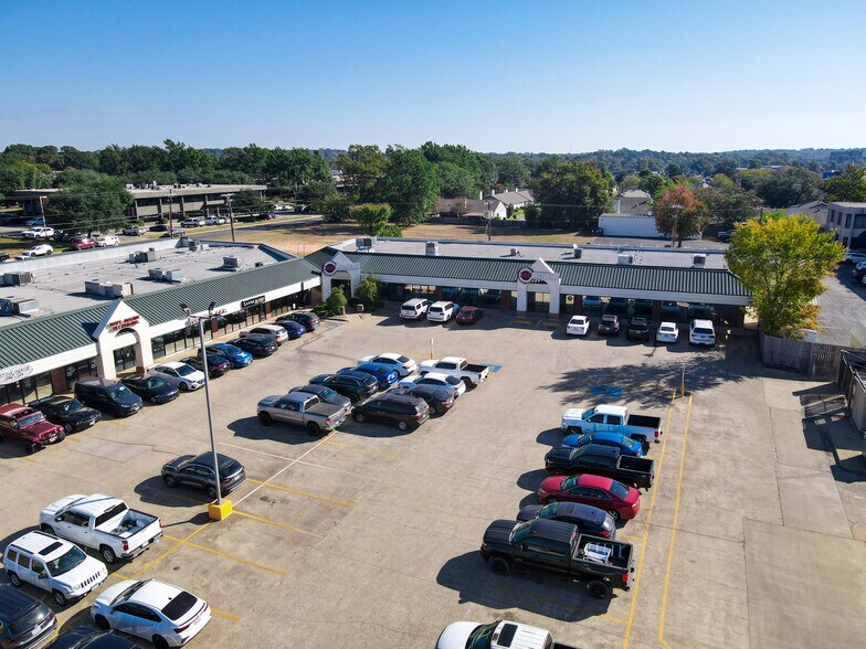 More Photos Of 535 SW Loop 323, Tyler Unknown For Lease