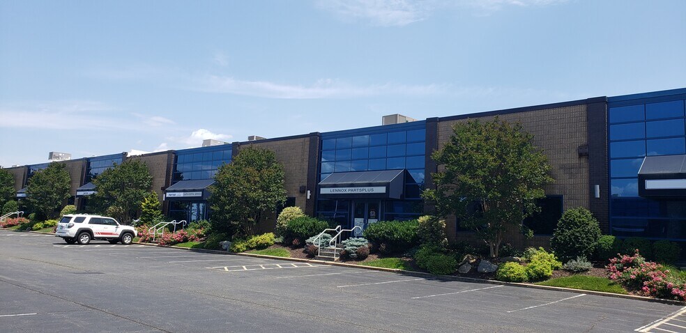 More Photos Of 3001 Hadley Rd, South Plainfield Warehouse For Lease