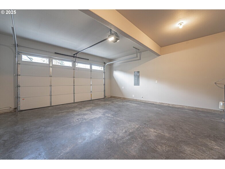 More Photos Of 4943 NE 2nd Ct, Vancouver Multifamily For Sale