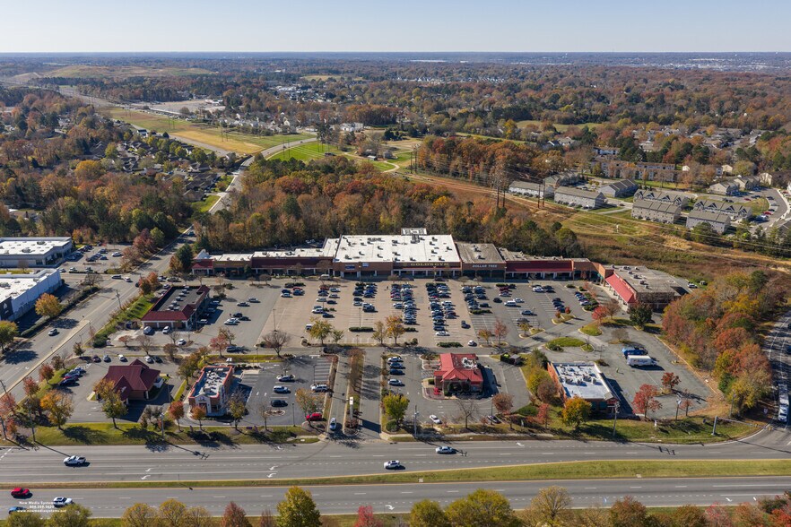 Primary Photo Of 4330-4368 S Laburnum Ave, Richmond Unknown For Lease