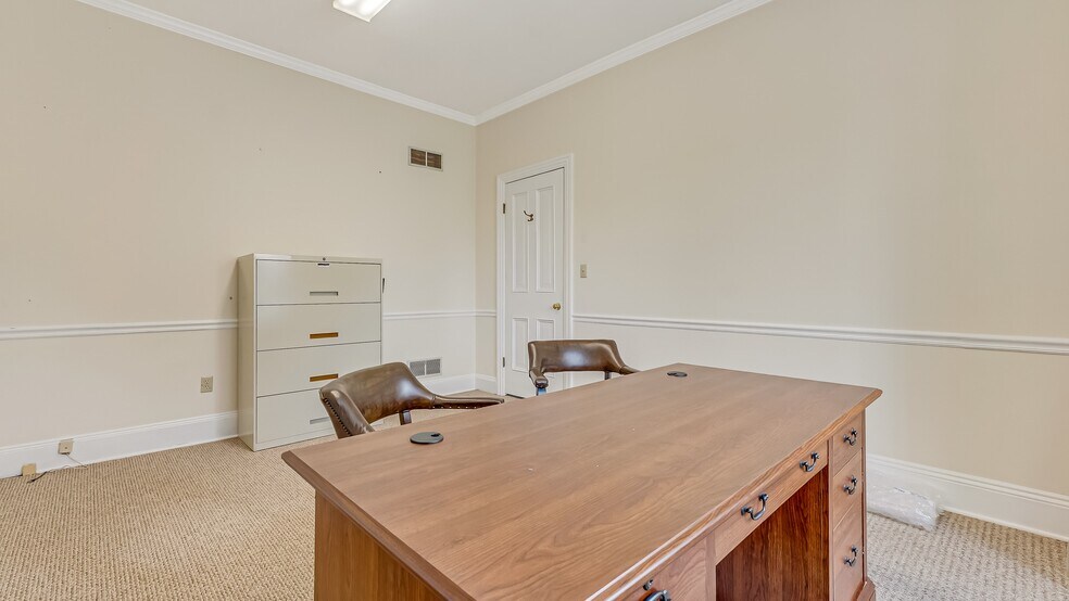 More Photos Of 207 W Broad St, Bethlehem Office For Sale