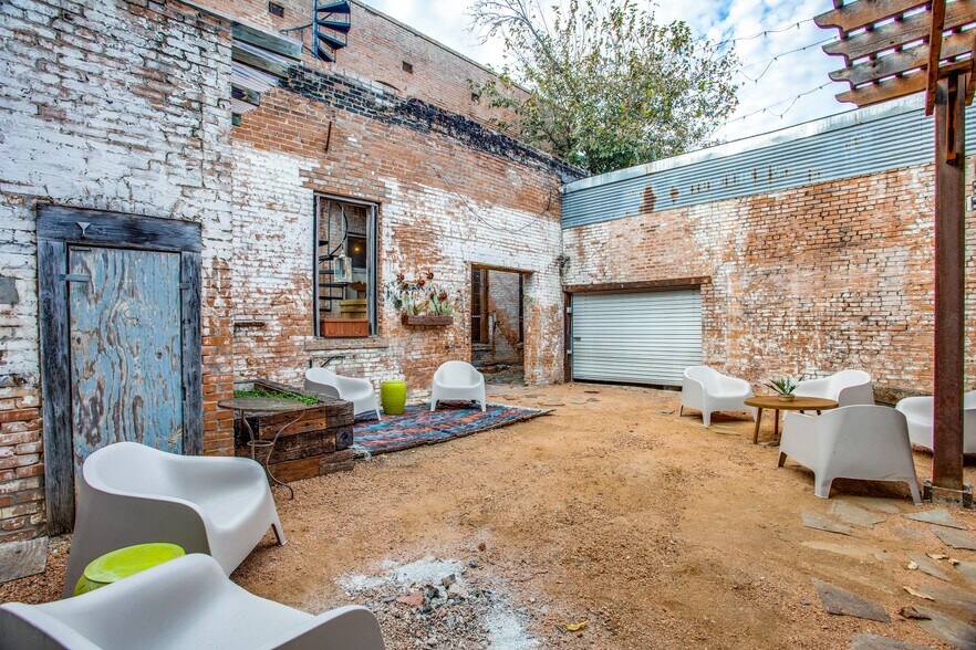 More Photos Of 4312 Elm St, Dallas Office Residential For Lease