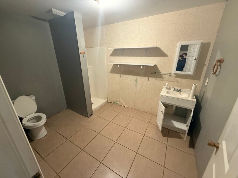 More Photos Of 320 Mill Creek Dr, Hull Religious Facility For Lease