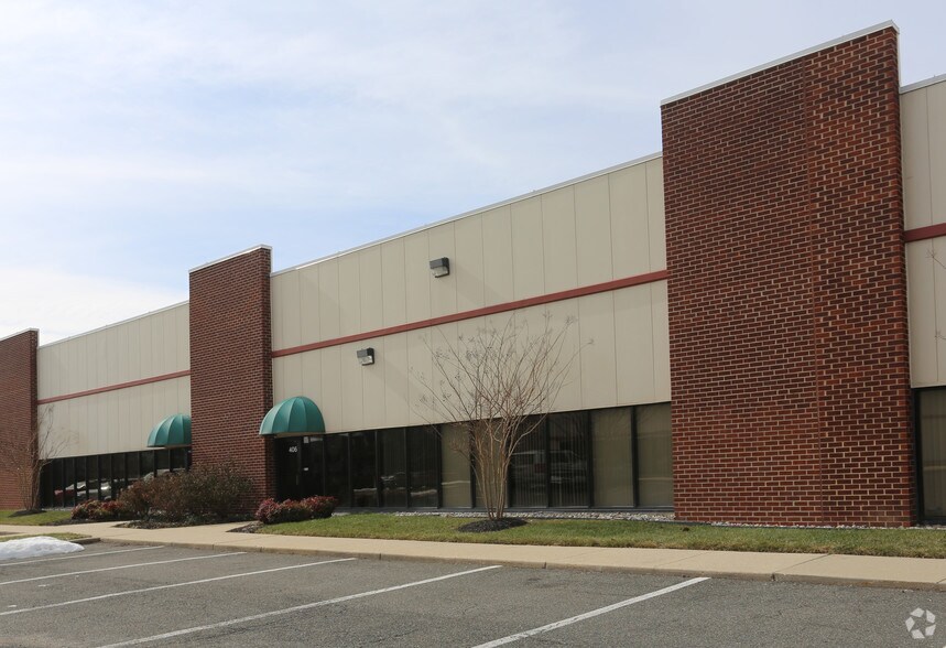 More Photos Of 16000 Trade Zone Ave, Upper Marlboro Light Manufacturing For Lease