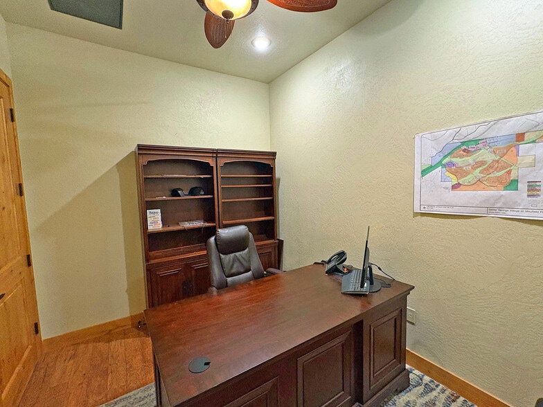 More Photos Of 398 S 9th St, Boise General Retail For Lease