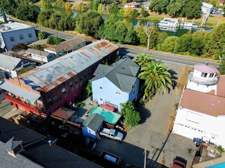 More Photos Of 14099 River Rd, Walnut Grove Warehouse For Sale