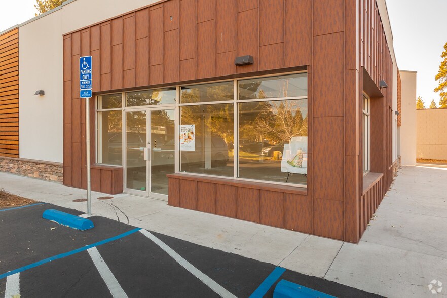 More Photos Of 2014-2062 Lake Tahoe Blvd, South Lake Tahoe Restaurant For Sale