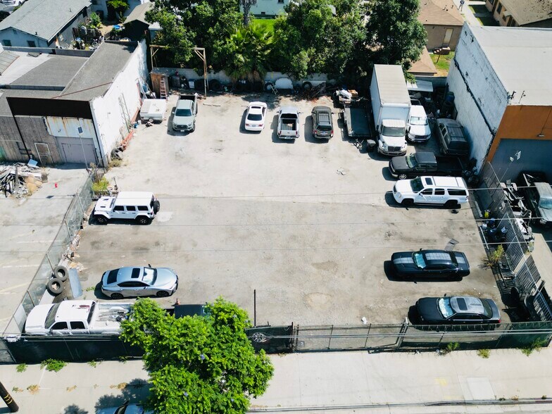 More Photos Of 134 Alameda E St, Compton Warehouse For Sale