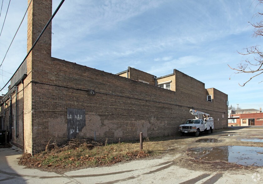 More Photos Of 6837-6843 Cermak Rd, Berwyn Coworking Space