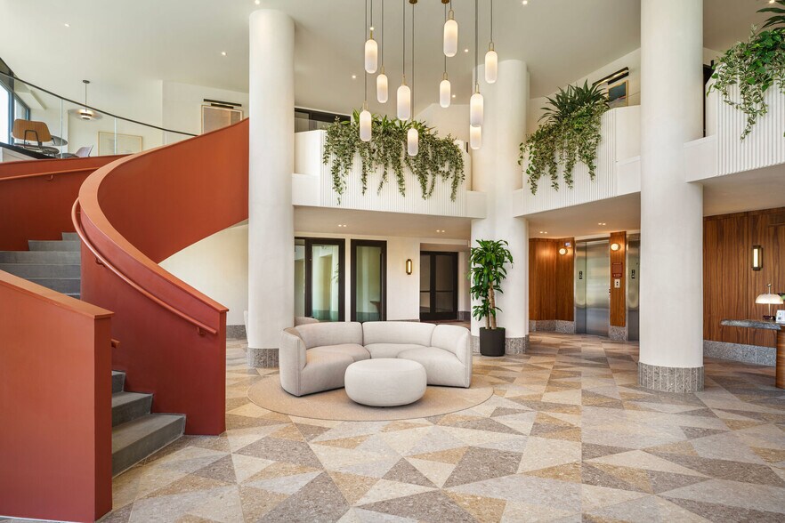 More Photos Of 300 E 36th St, Charlotte Apartments For Lease