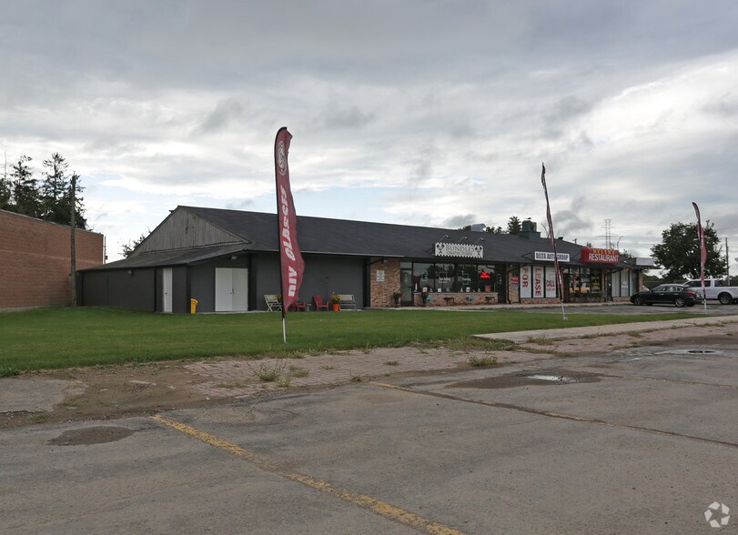 More Photos Of 1830 Wharncliffe Rd S, London Freestanding For Lease