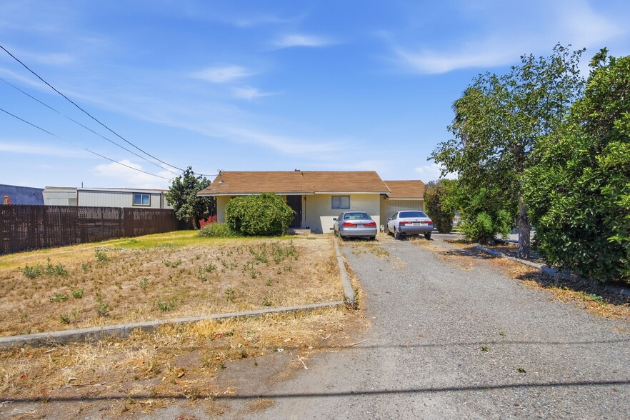 More Photos Of 913 Reno Ave, Modesto Land For Sale