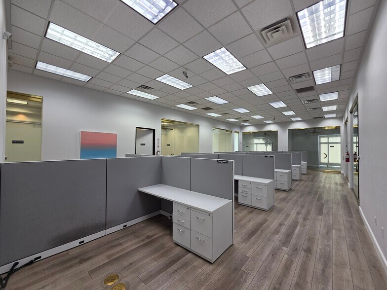 More Photos Of 2435 W Horizon Ridge Pky, Henderson Medical For Lease