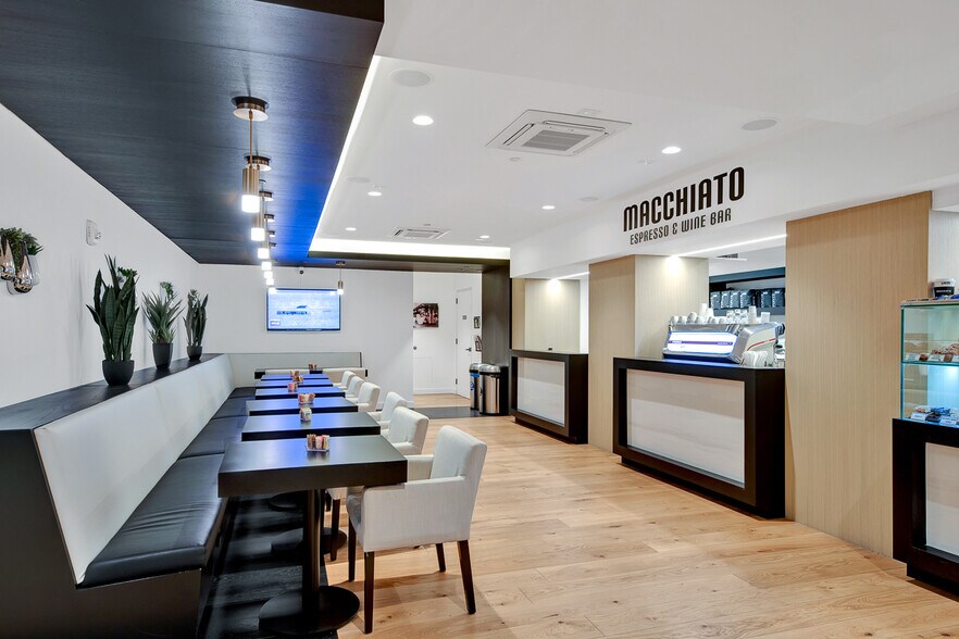 More Photos Of 1501 Broadway, New York Office For Lease