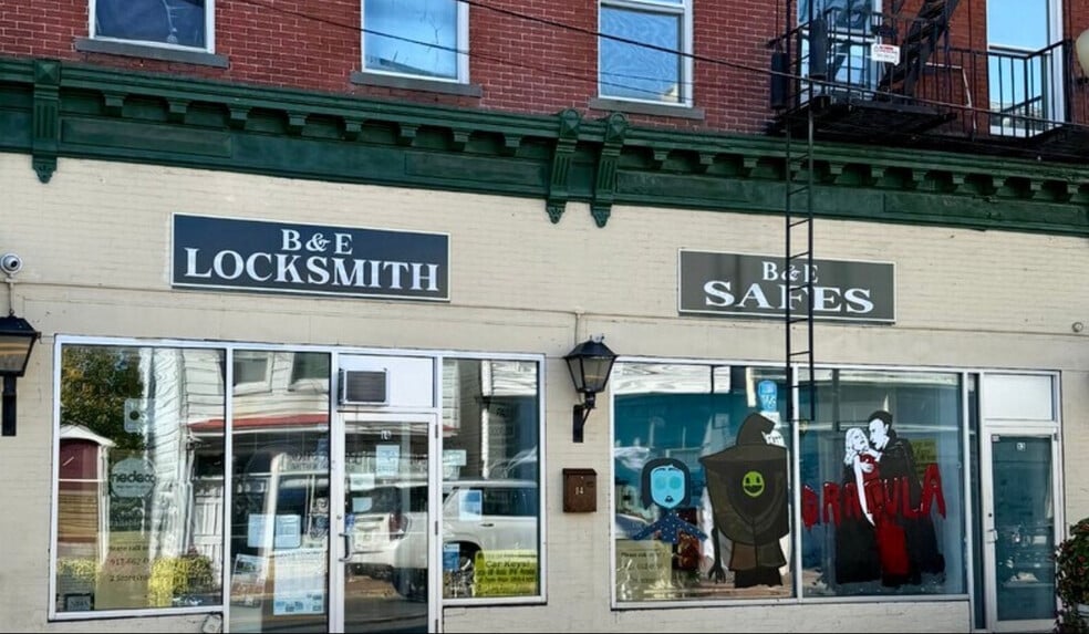 Primary Photo Of 10 South St, Freehold Apartments For Lease