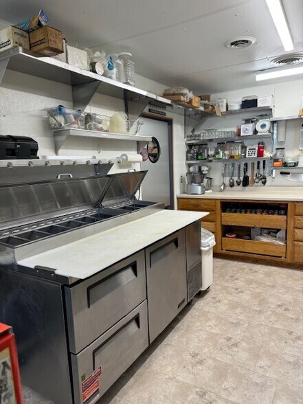 More Photos Of 2079 Spruce St, Ranier Restaurant For Sale