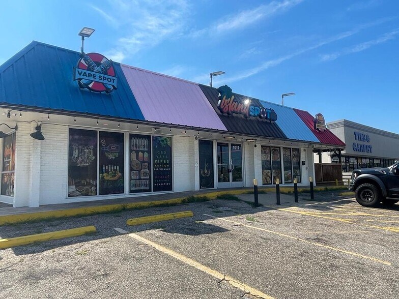 More Photos Of 1017 61st St, Galveston Restaurant For Sale
