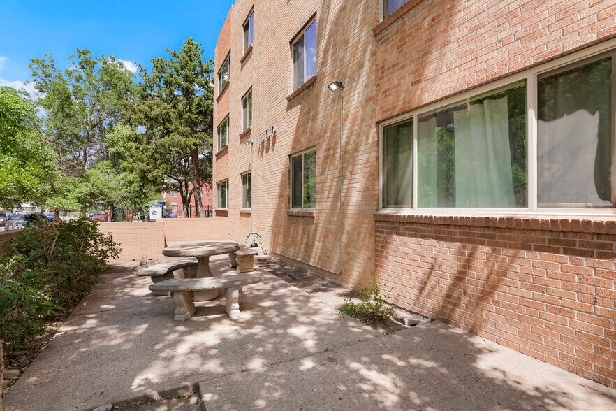 More Photos Of 1550 Pennsylvania St, Denver Apartments For Sale